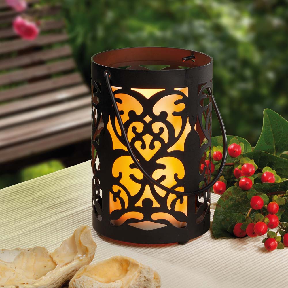 Laterne Ornament Metall innen, 1 LED gelb, Ø 10 cm x 15 cm, batteriebe – Hellum Direkt