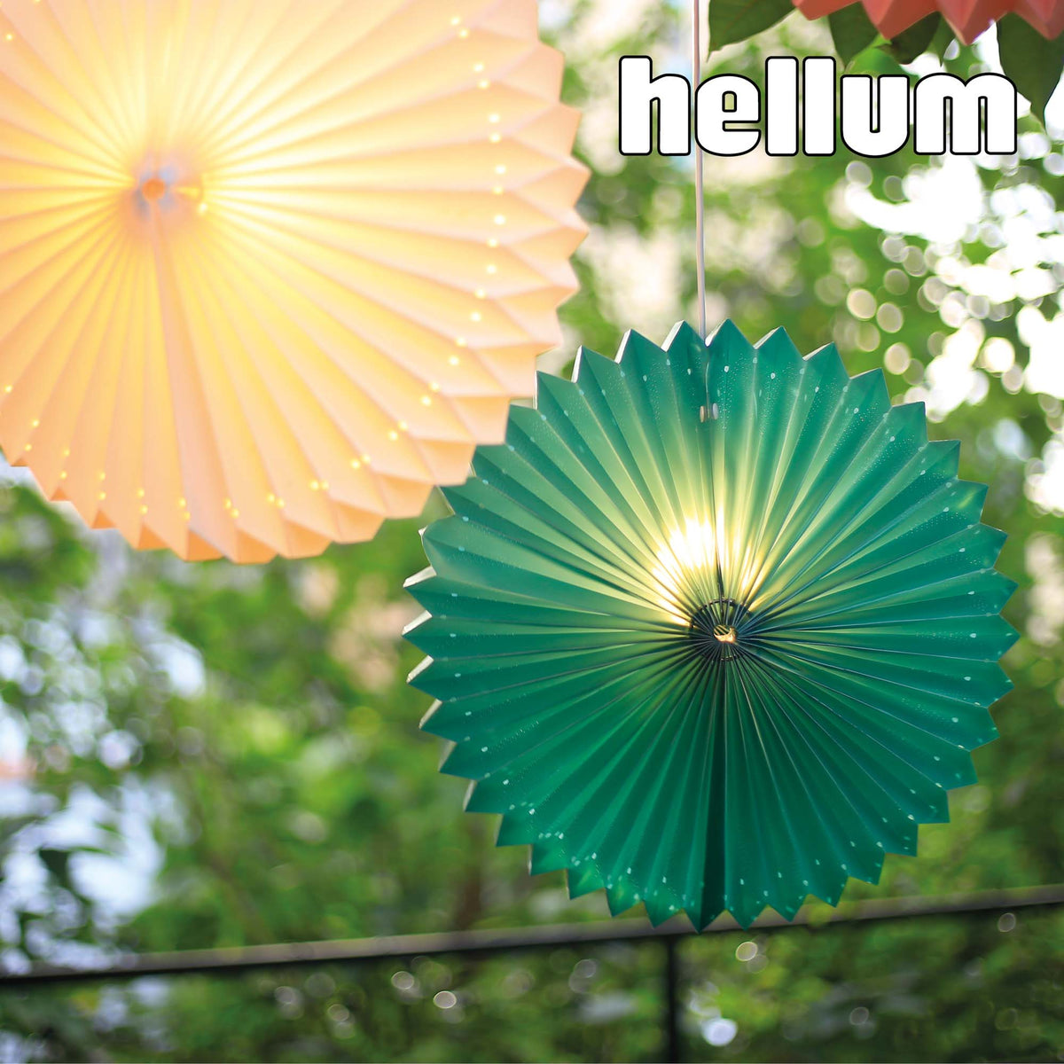 LED Sunny Lampion grün außen, mit E14 Glühlampe warmweiß, Ø 40 cm, weißes Kabel, mit Stecker, EPREL ID 2165782