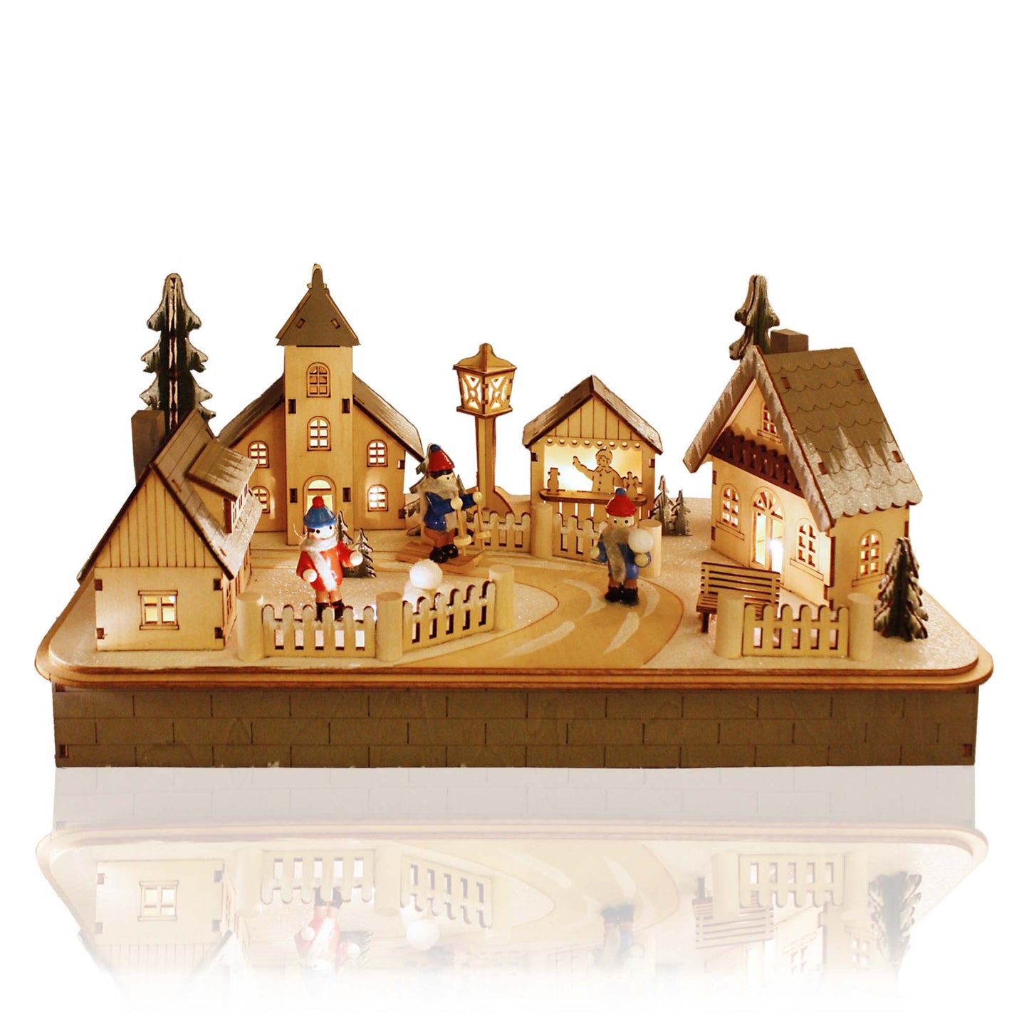 LED-Holzleuchter „Winterliches Dorfleben mit Kirche“, mit 6h-Timer, batteriebetrieben