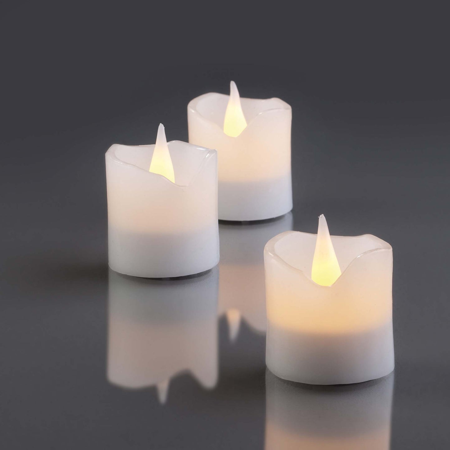 LED-Wachskerzen, 6er Set, weiß, 4,2x4cm, inkl. Batterien