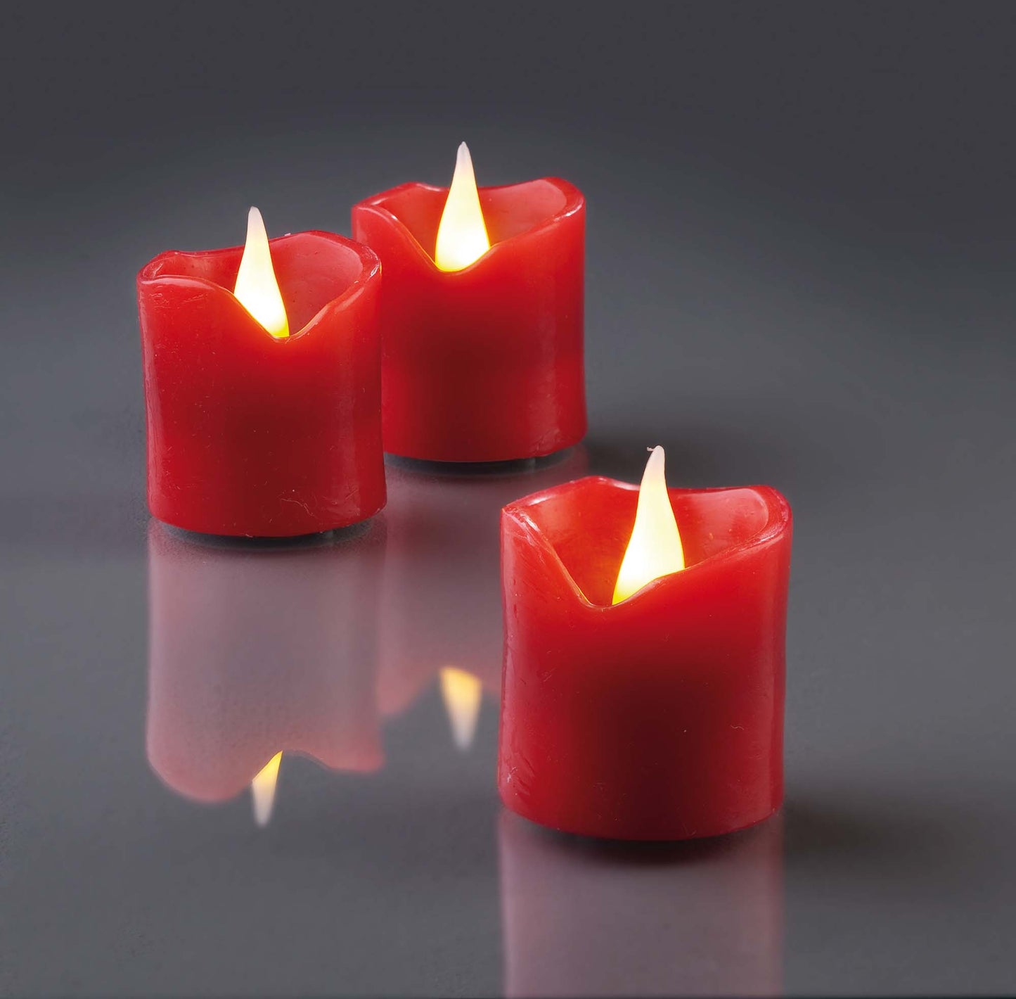 LED-Wachskerzen, 6er-Set, 5 cm hoch, 4 cm Ø, rot, gelbe LED, batteriebetrieben