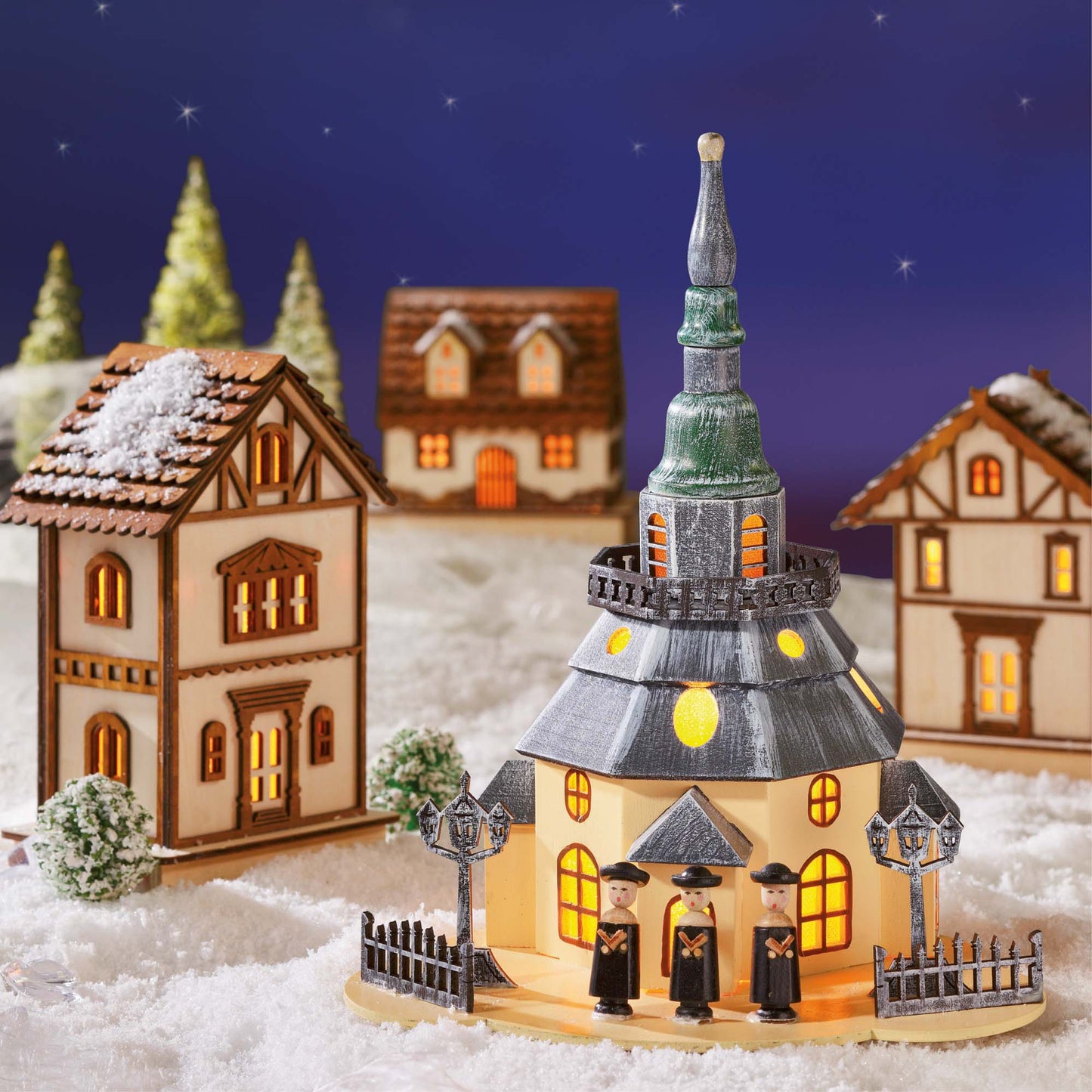 LED-Holzkirche m. Sängern, 5 LEDs ww, 21x20x29cm, Innen-Trafo