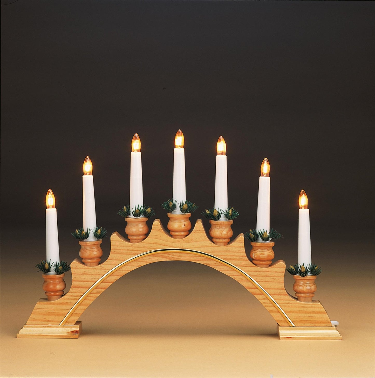 7-tlg. Holzleuchter "Goldleiste", natur, Dekorkränzen, Steckerzuleitung LED Filament 1,5 m