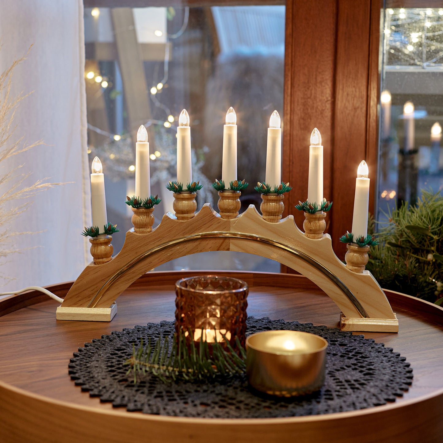 7-tlg. Holzleuchter "Goldleiste", natur, Dekorkränzen, Steckerzuleitung LED Filament 1,5 m
