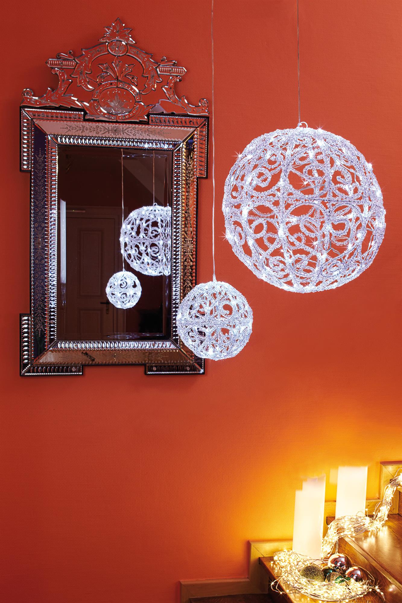 LED-Acryl-Deko-Kugel, 50 kalt-weiße LEDs, 30 cm Ø, IP 44 Außen-Transformator