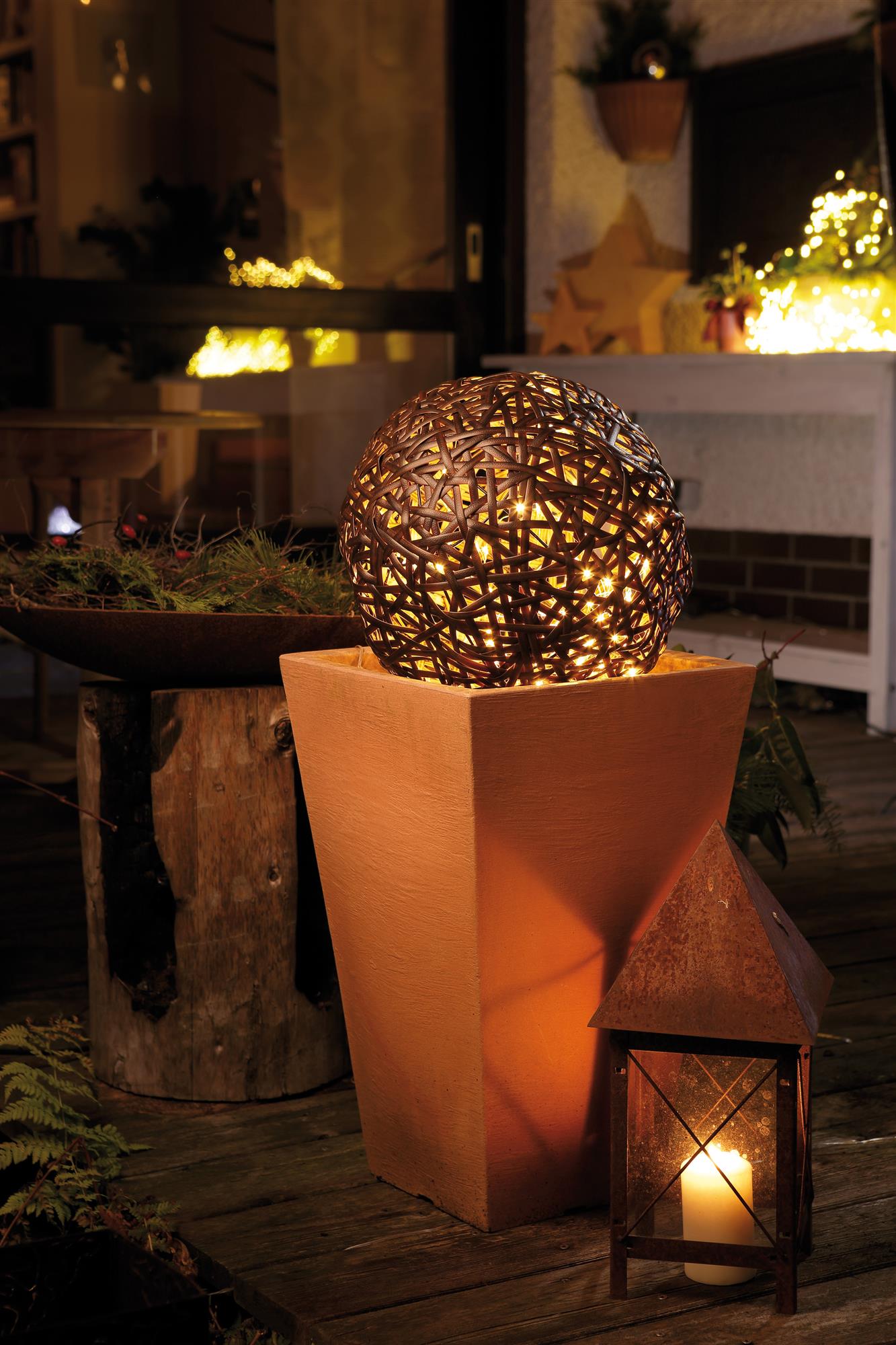 LED-Rattanball, 90 LEDs ww, Timer, Außen-Transformator