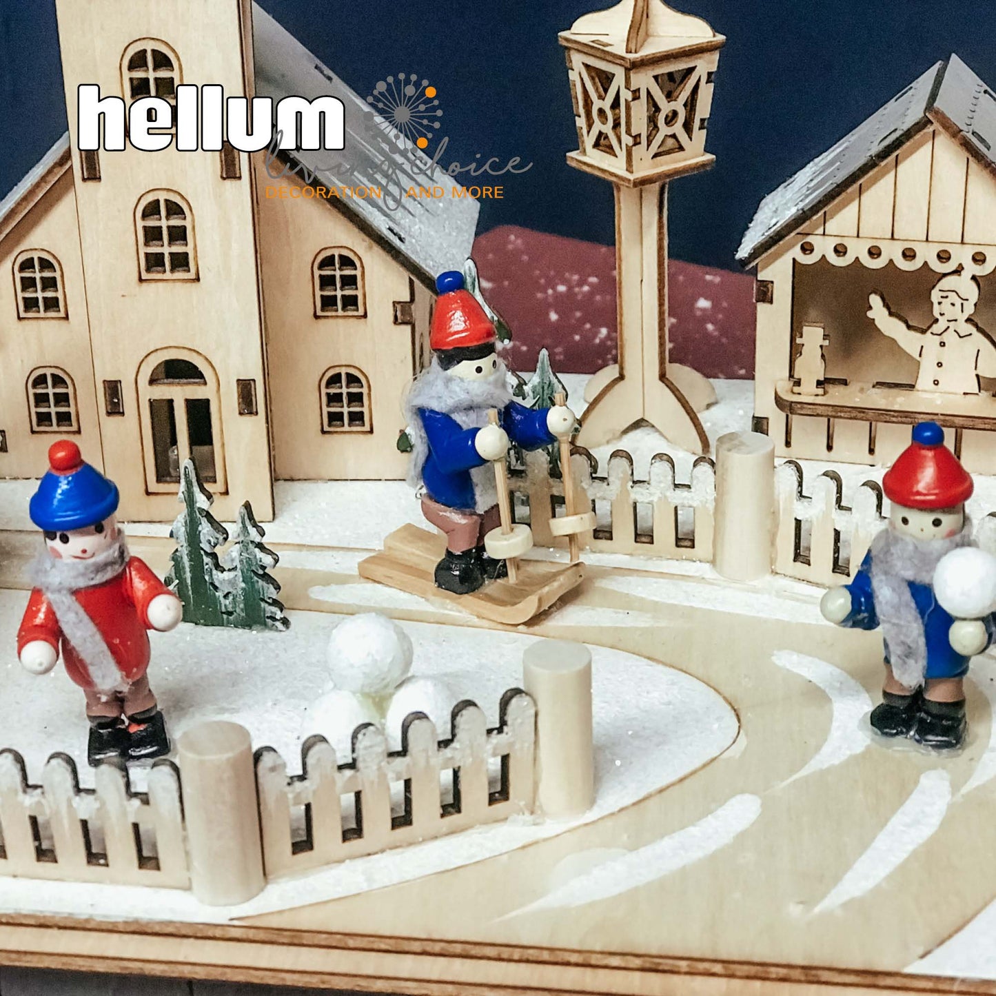 LED-Holzleuchter „Winterliches Dorfleben mit Kirche“, mit 6h-Timer, batteriebetrieben