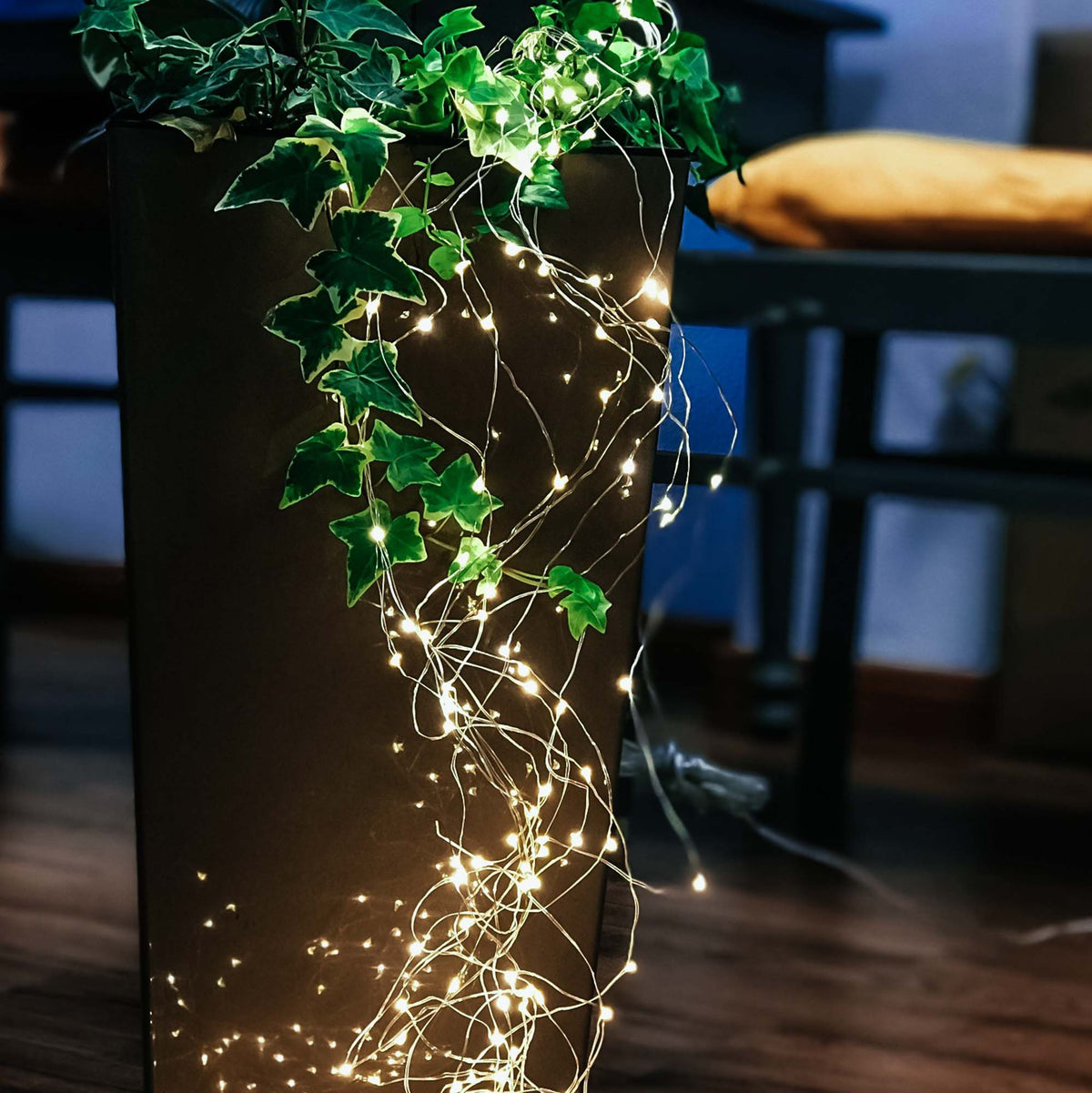 LED Girlande außen, 196 LED warmweiß, 12 Stränge 5 m beleuchtet, silbe – Hellum Direkt