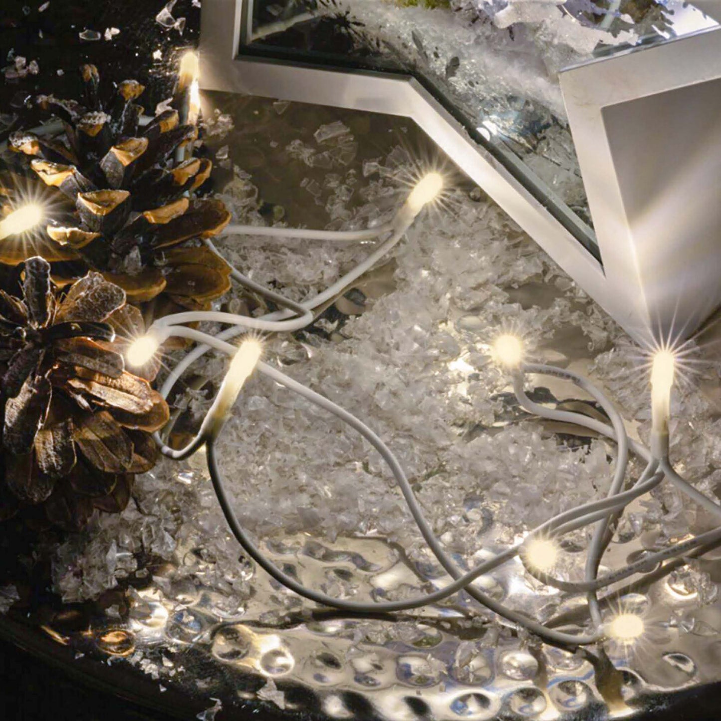 100-tlg. LED-Lichterkette für innen, klassisch warm-weiß, weißes-Kabel, Euro-Stecker