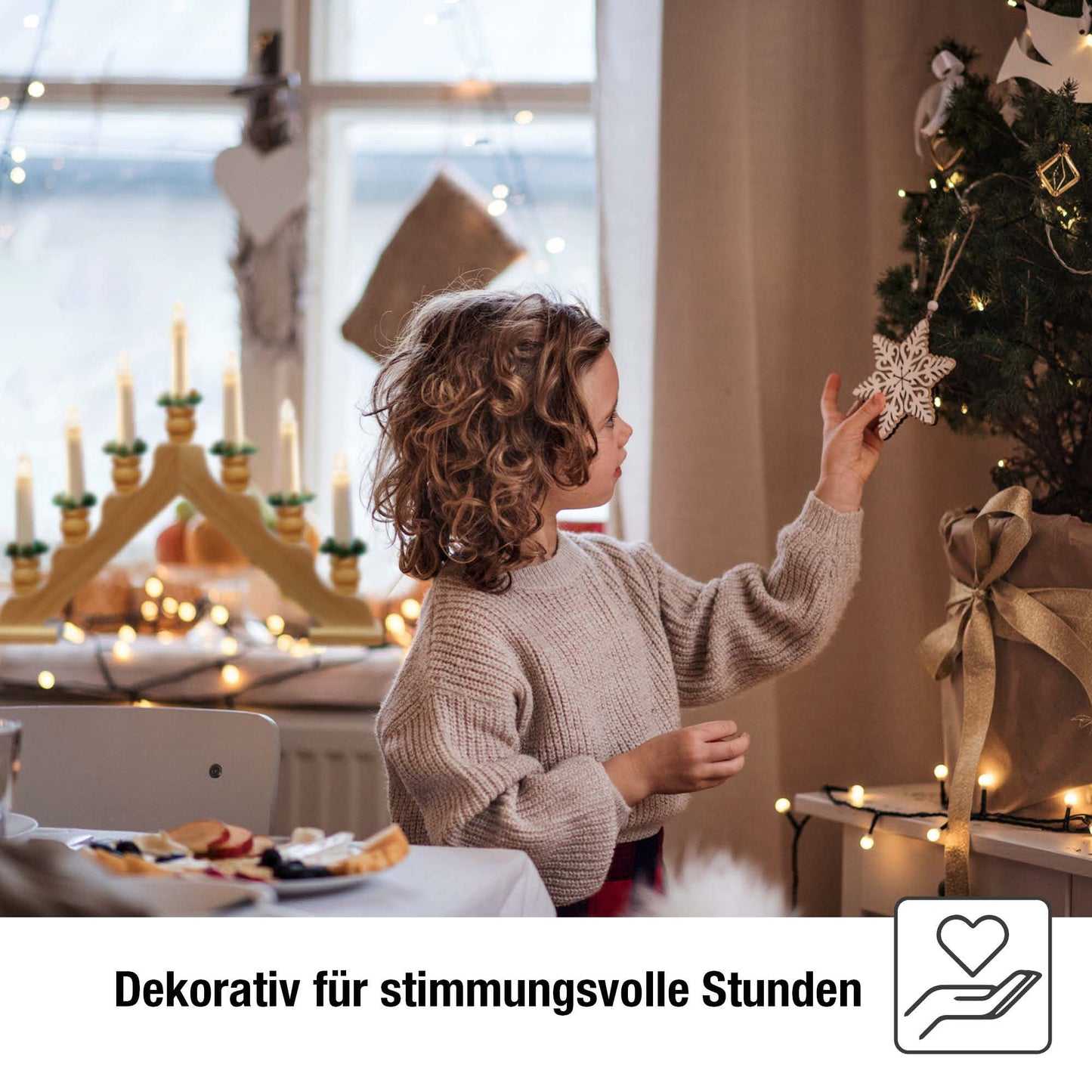 7-tlg. Holzleuchter "Pyramide", natur, mit Dekokränzchen,  LED Filament Steckerzuleitung 1,5 m