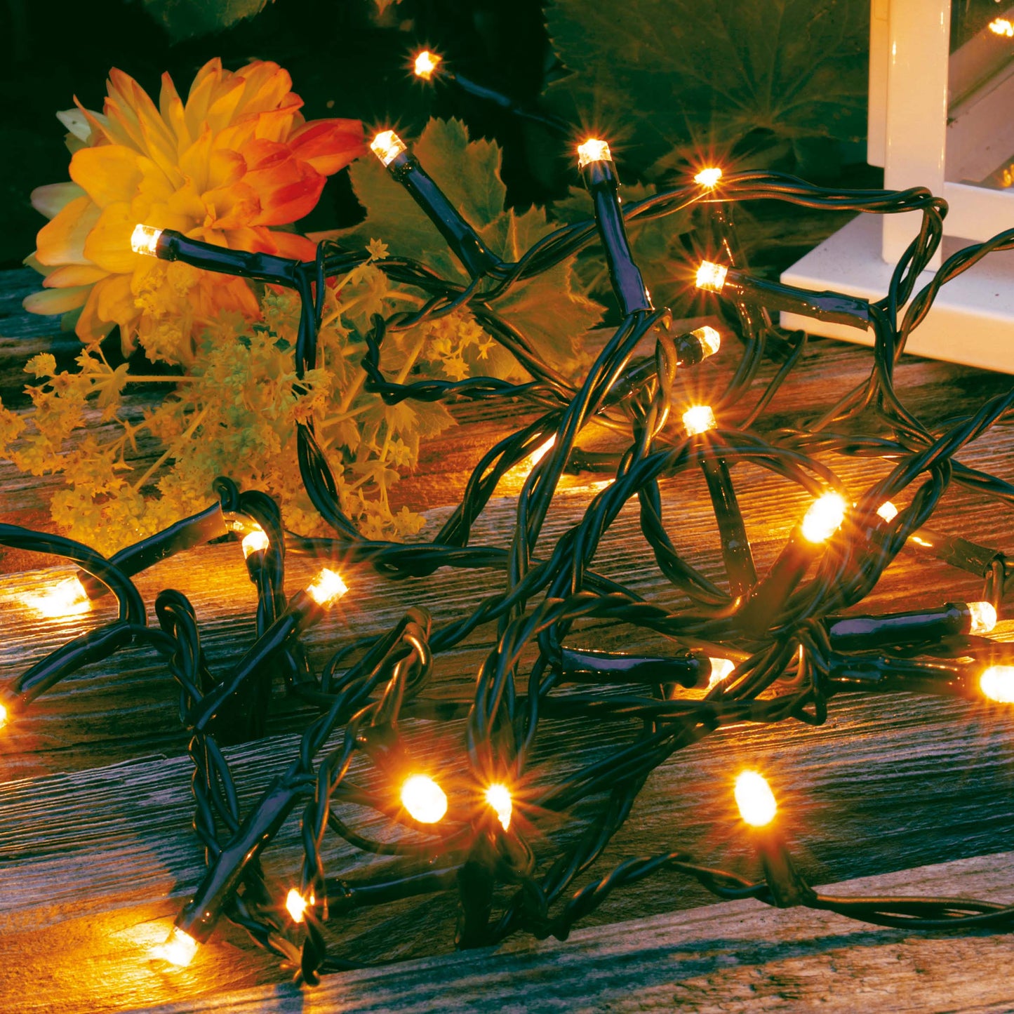 200-tlg. LED-Lichterkette, klassisches warm-weiß, Außen-Tafo