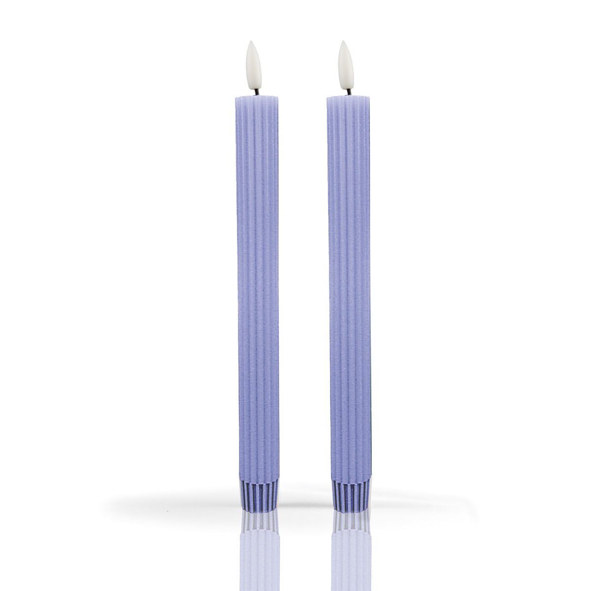 LED Stabkerzen Echtwachs 2er Set lila, 2 LED warmweiß, Ø 2,2 cm x 24,5 cm, Fernbedienung mit Timer, batteriebetrieben