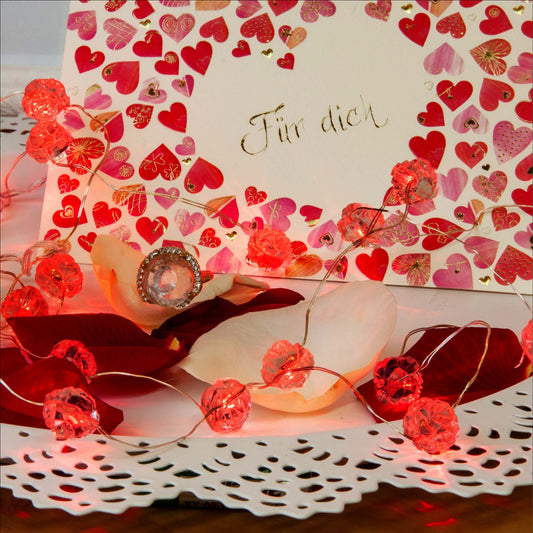 Hellum Rosenlichterkette rot, 20 LEDs, beleuchtet 3.8 m, batteriebetrieben, für Innen 300192