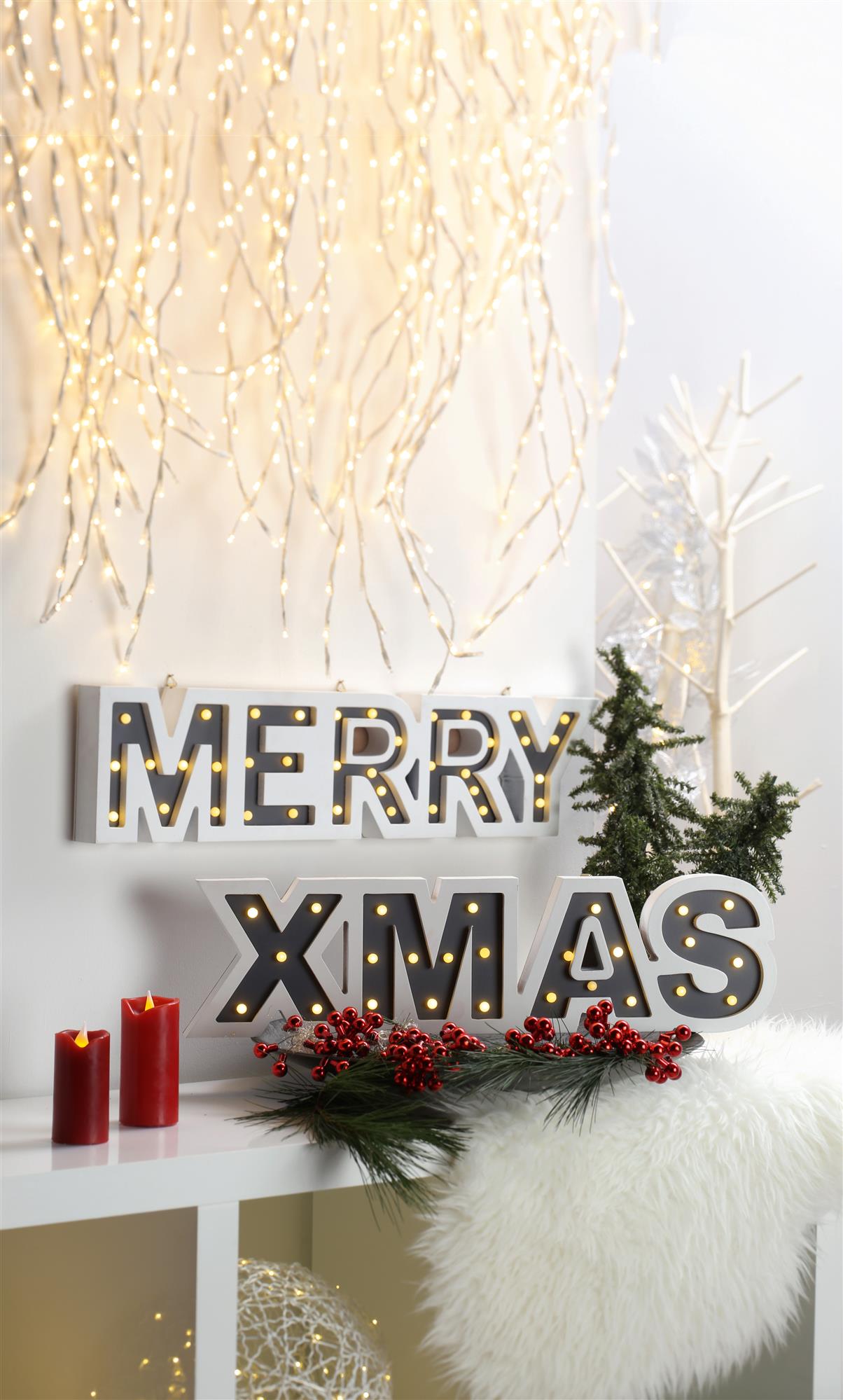 LED-Schrift "Xmas", 26 LEDs ww, mit Timer, batteriebetrieben