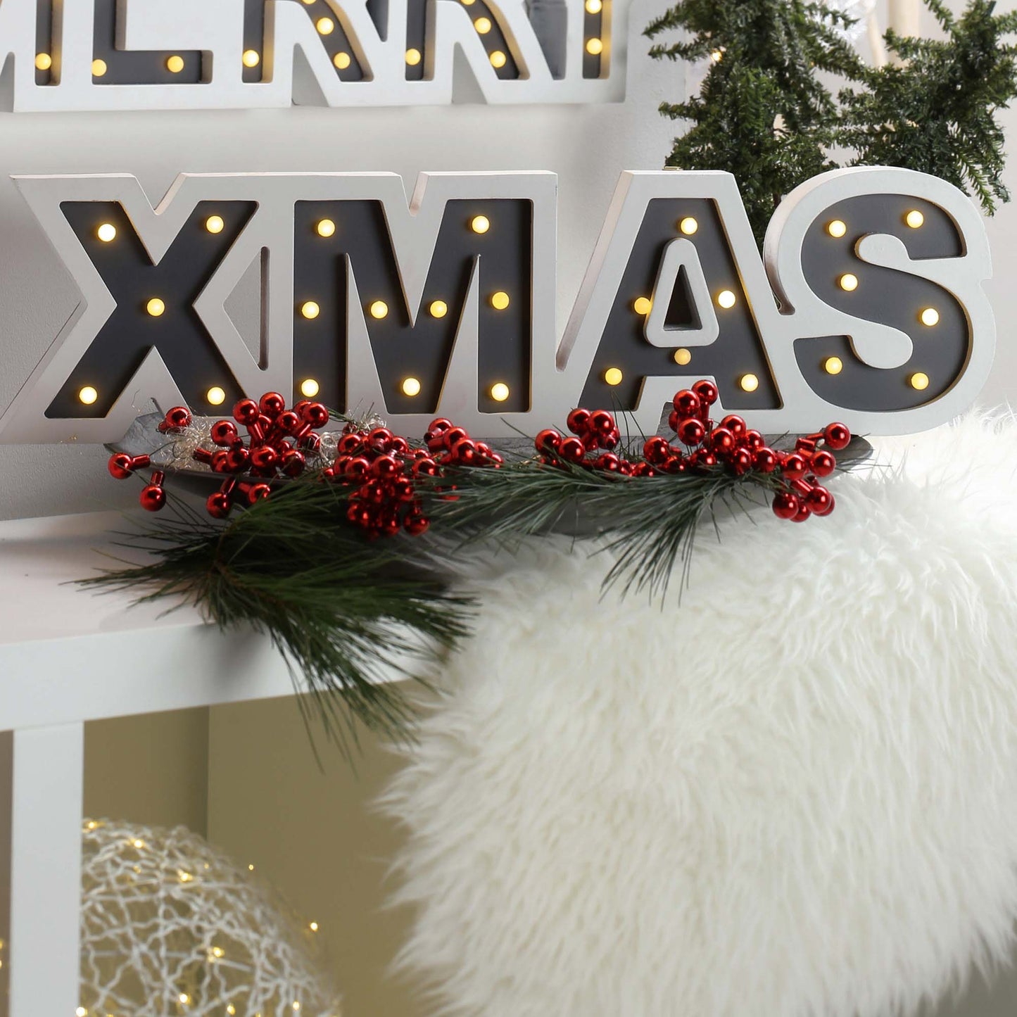 LED-Schrift "Xmas", 26 LEDs ww, mit Timer, batteriebetrieben