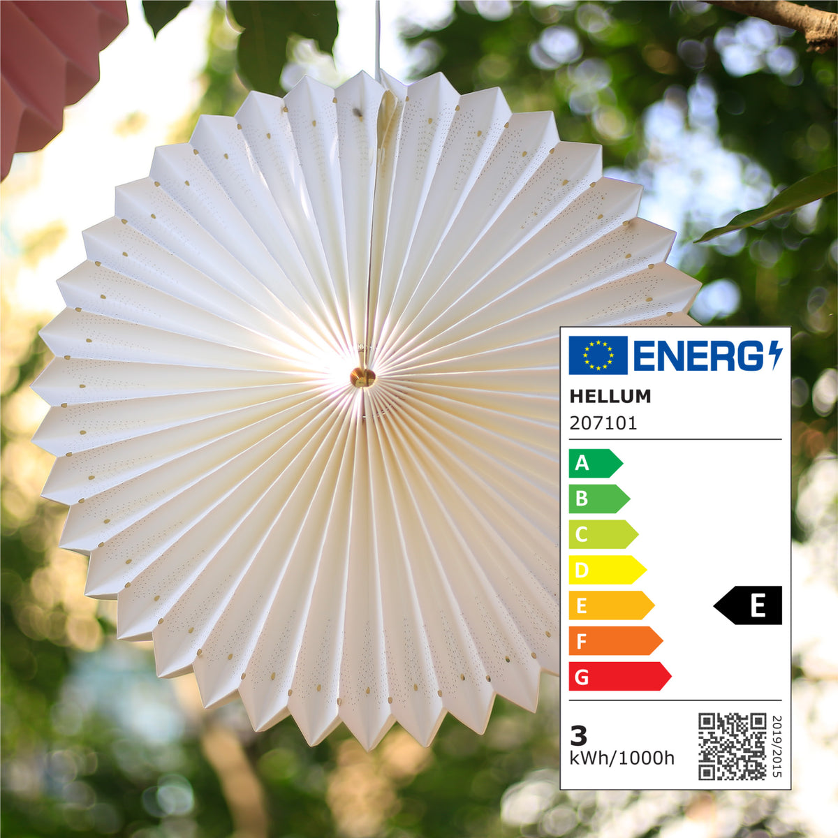 LED Sunny Lampion weiß außen, mit E14 Glühlampe warmweiß, Ø 40 cm, weißes Kabel, mit Stecker, EPREL ID 2165782
