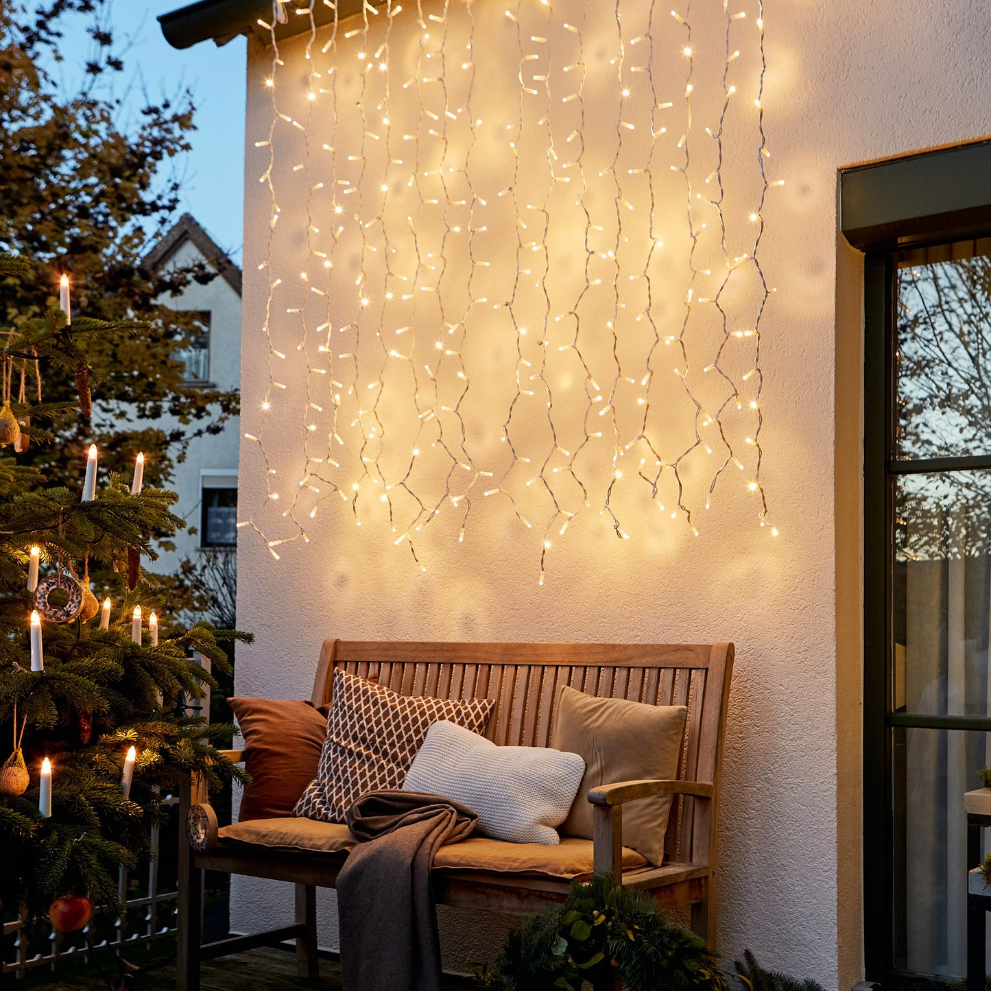 LED-Vorhang, verlängerbar, 320 LEDs ww, weißes Kabel, ohne Zuleitung