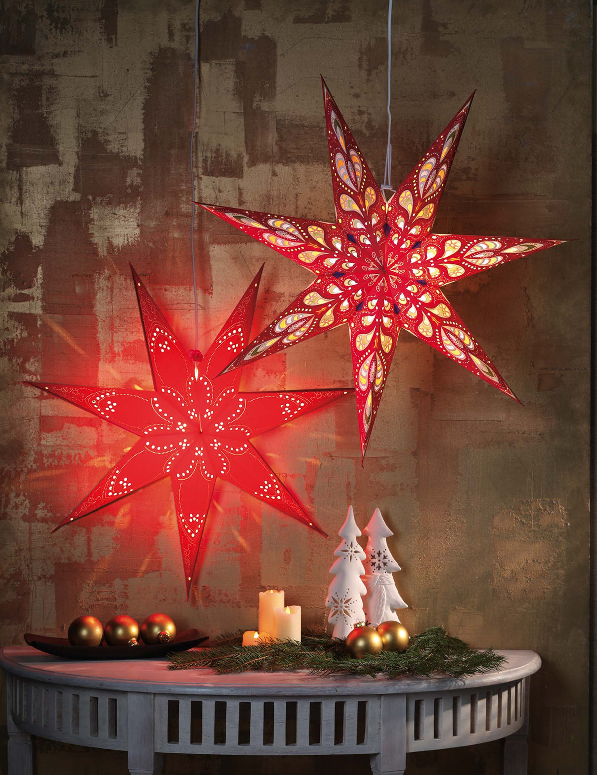 Weihnachtsstern rot innen, E14 Sockel, weißes Kabel, Stecker und Schalter, Weihnachtsdeko, EPREL ID 2165782