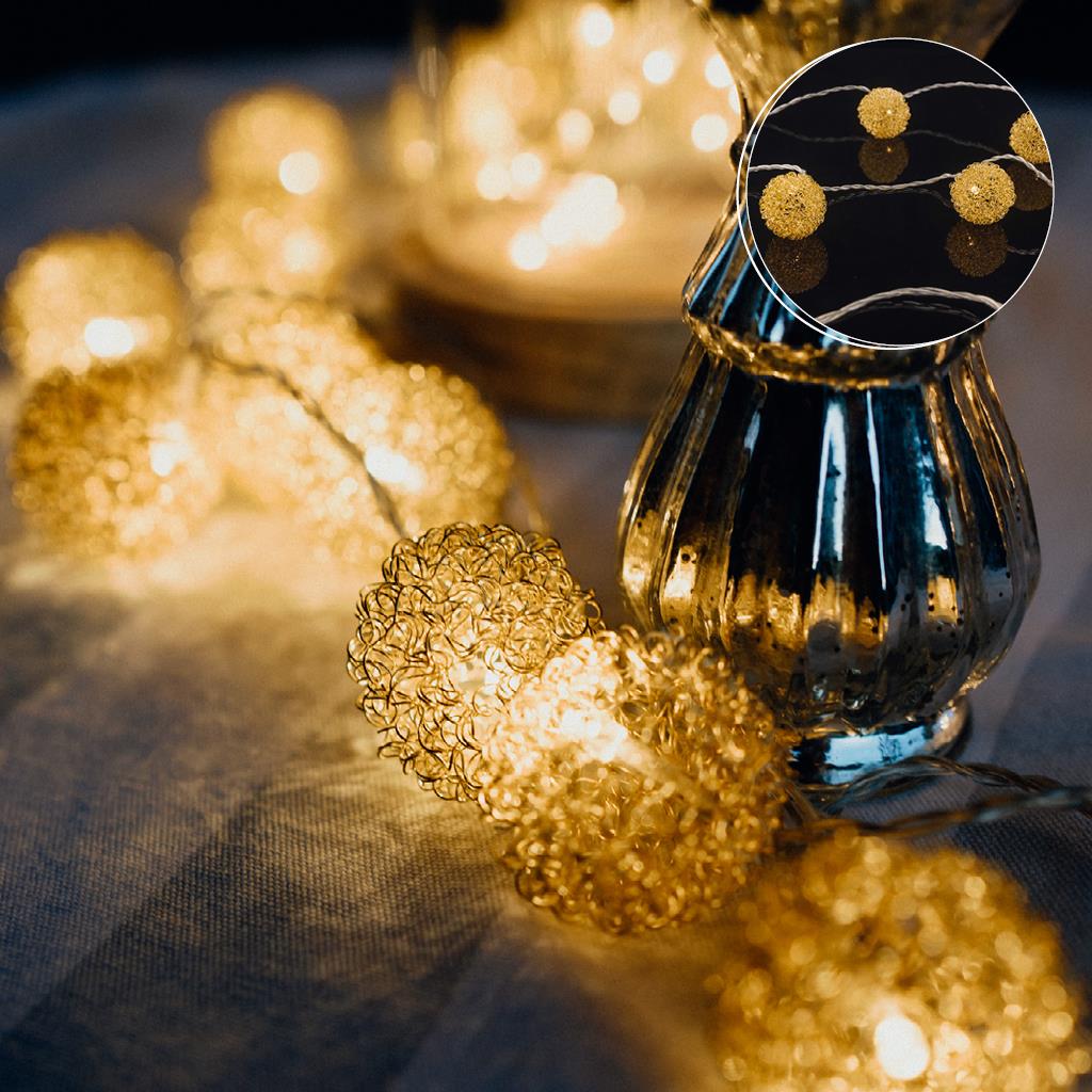 LED-Lichterkette mit goldenen Metallkugeln, 20 LEDs weiß, Innen-Transformator