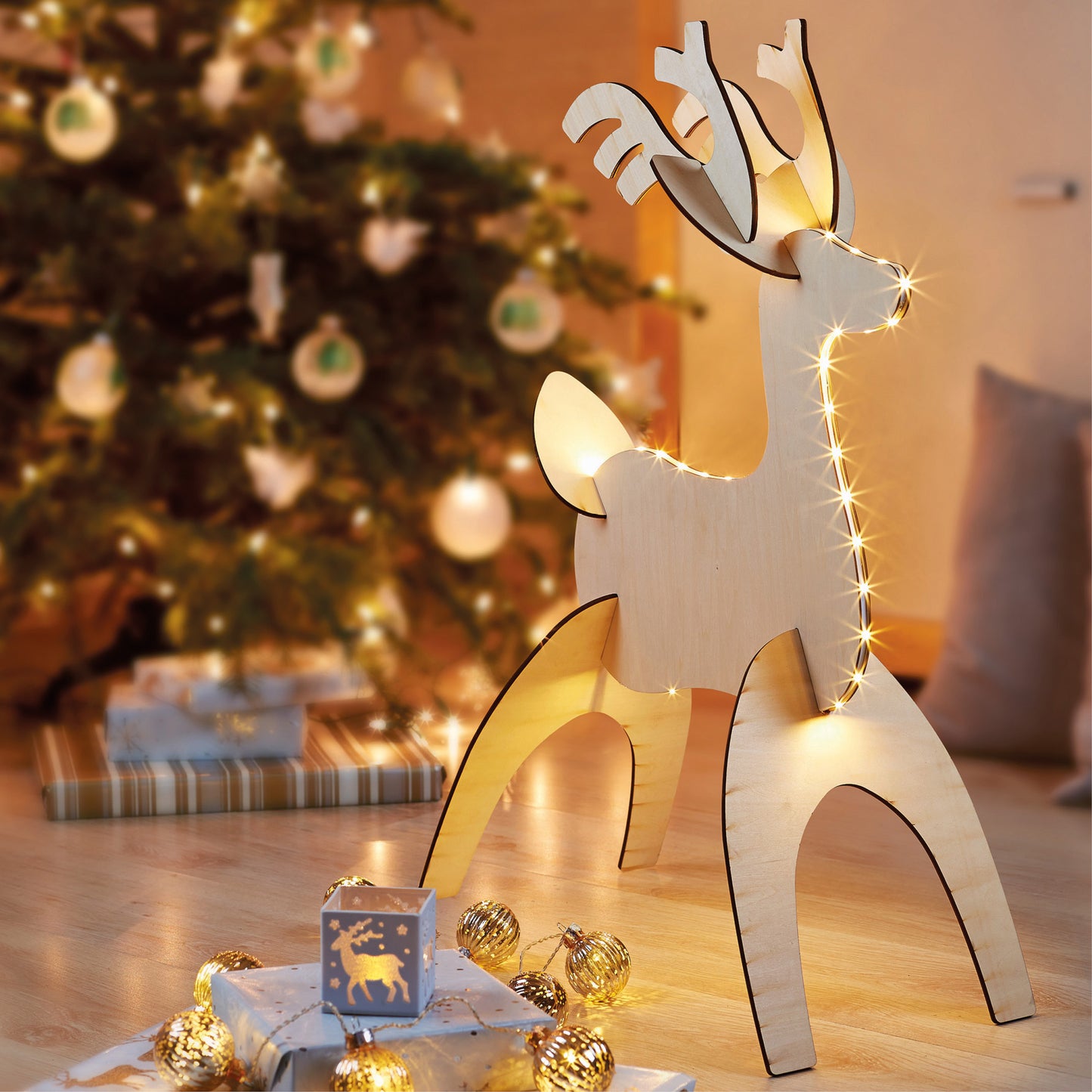 LED-Holz-Rentier, 45 SMD LED, warm-weiß, Innentrafo, zerlegbar, 50x22x69cm