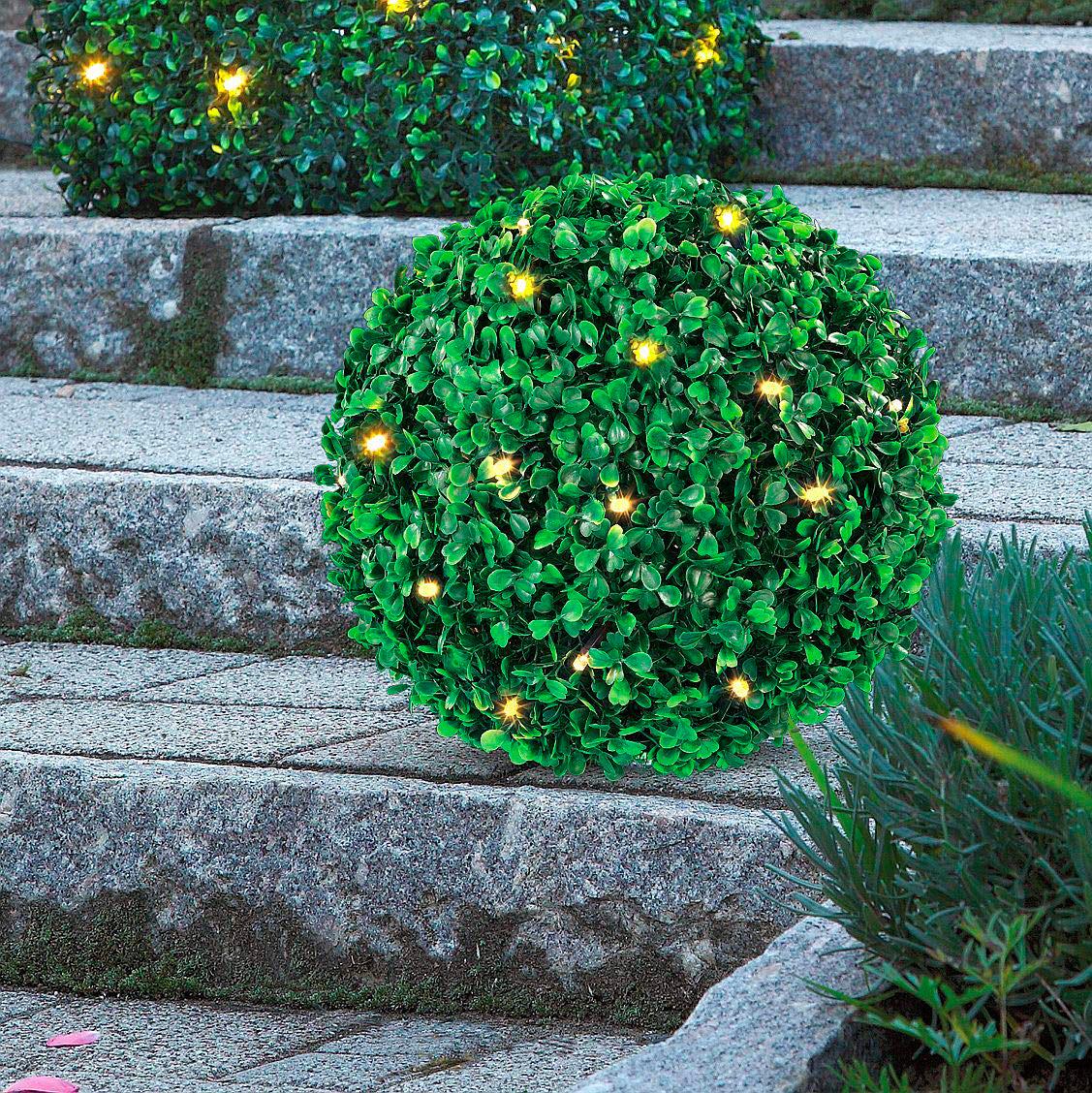 LED-Buxbaum-Ball, 30 warm-weiße LEDs, 22 cm Ø, IP 44 Außen-Transformator