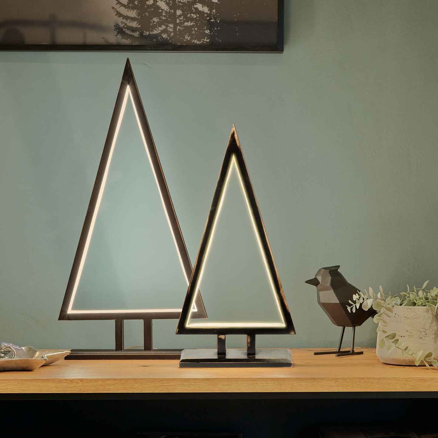 Pyramide aus Bambus, schwarz, H: 60cm, mit LED-Neon Lichtschlauch, Innen-Transformator