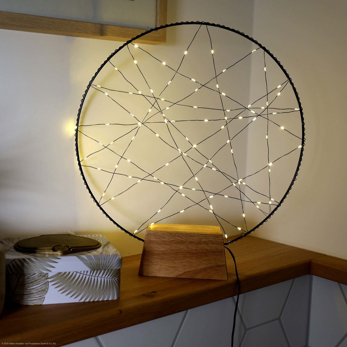 Hellum Traumfänger, 100 LEDs, Ø35cm, Fernbedienung und Timer, für Innen 579376