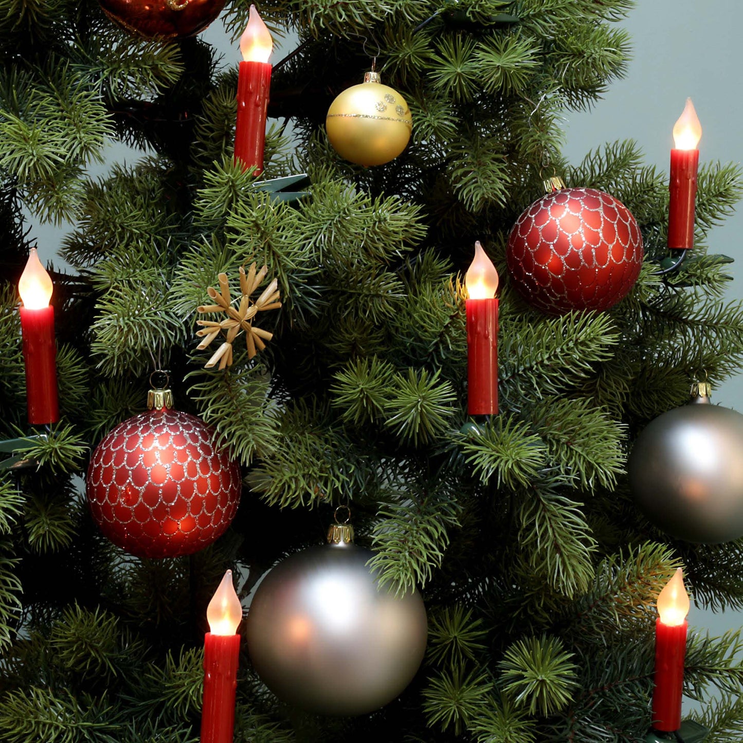 Lichterkette Weihnachtsbaum LED Filament mit Flammeneffekt innen 20 teilig, Made in Germany, Riffelkerzen, mit Wachstropfen, perlrot