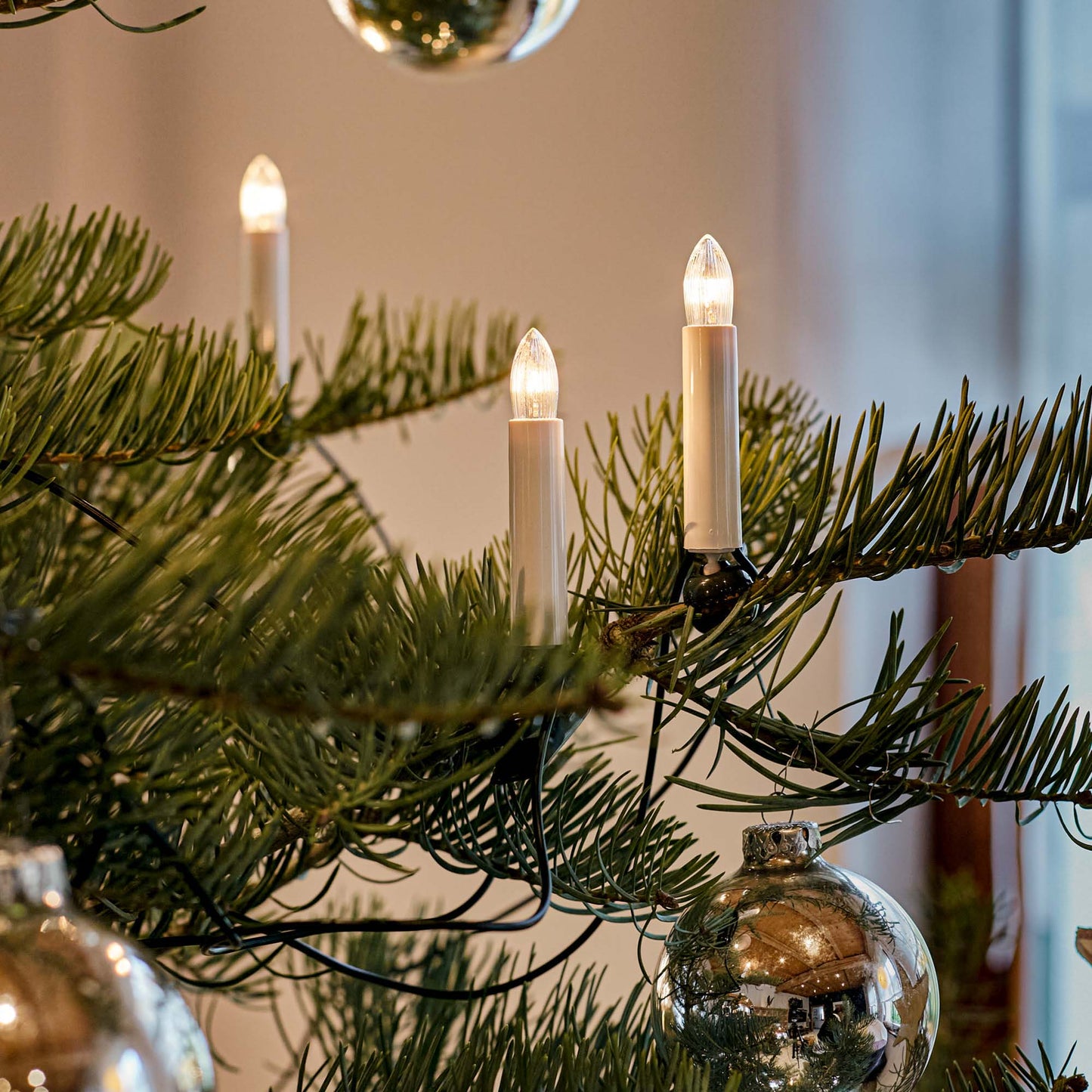 Ersatzkerzen Lichterkette 8V 3W für Lichterketten & Schwibbogen, 10 Stk Riffelkerzen E10 für 30 Brennstellen innen 950021